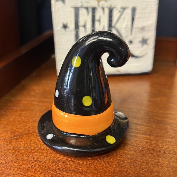 Holiday Vintage Witches Hat Salt And Pepper Shakers Poshmark